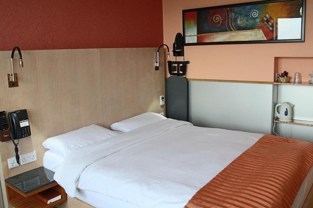 Eurotraveller Hotel - Premier - Harrow Ngoại thất bức ảnh